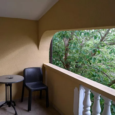 Veki Appartement *
